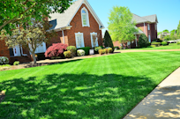 lawn care 643561 1920 5ad4cc949959b