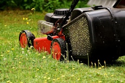 lawn mower 2430725 1920 5ace4e4ab62d6
