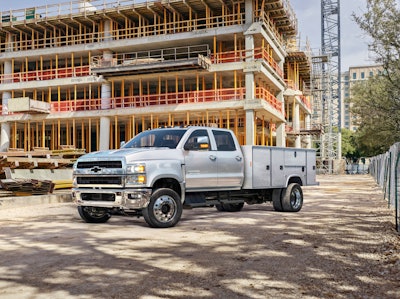 2019 Silverado 4500HD 012 5b59f6a073ee8