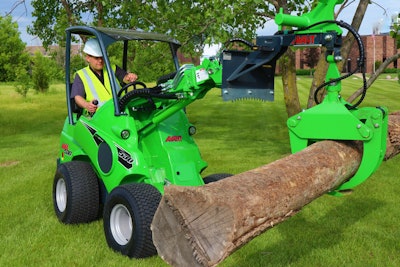 Avant 530 With Timber Grab