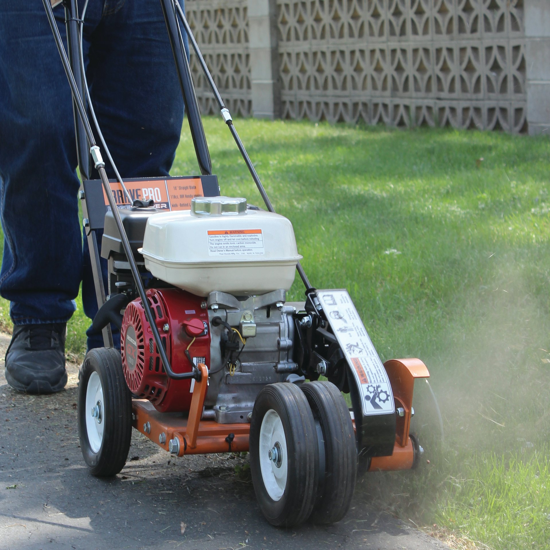 Edger Offers Smooth Blade Engagement From Great Northern Equipment Green Industry Pros