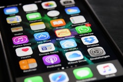 Whatsapp Ios Iphone Phone Homescreen Apps 1370785 Pxhere com (2)