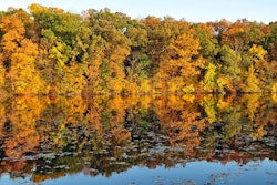 2048px Huron River Ann Arbor