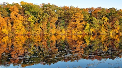 2048px Huron River Ann Arbor