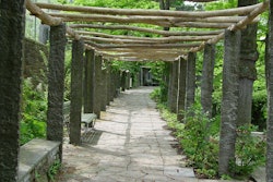 1280px G A P Weg Pergola
