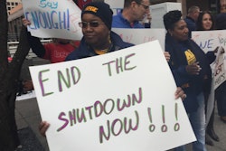 Union Activists Rally In Dallas To End The Shutdown (39739874633)