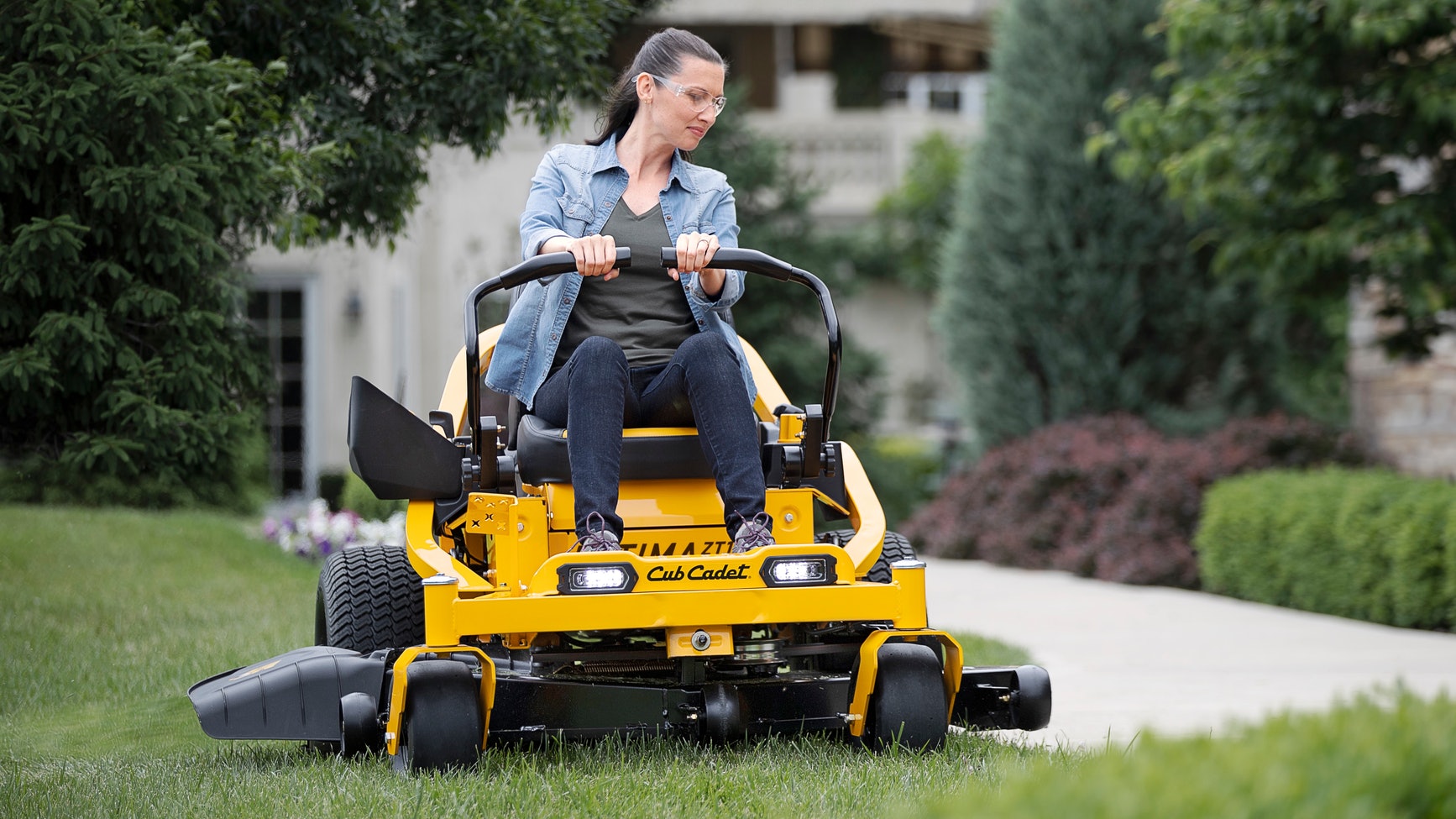 The Ultimate All Around Mowing Experience From Cub Cadet Green Industry Pros