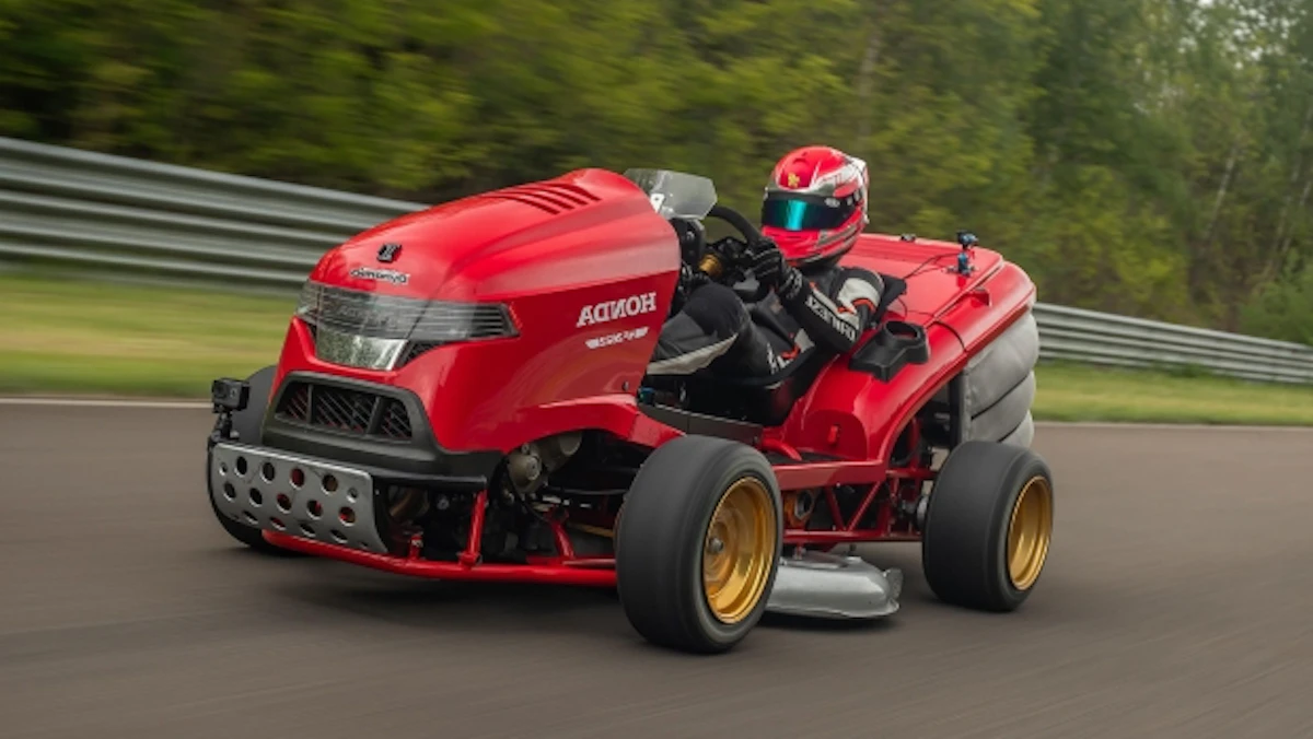 Fastest lawnmower with Guinness World Records! | Green Industry Pros