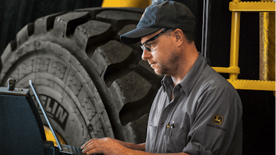 John Deere has announced a new apprenticeship program.