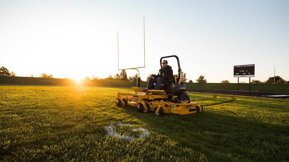 New Hustler Turf Mower Decreases Downtime Fatigue Maintenance Green Industry Pros