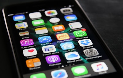 Whatsapp Ios Iphone Phone Homescreen Apps 1370785 Pxhere com 5bb4ea5314b06