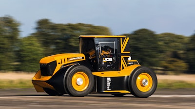 The JCB Fastrac speeds towards the World's Fastest Tractor title.
