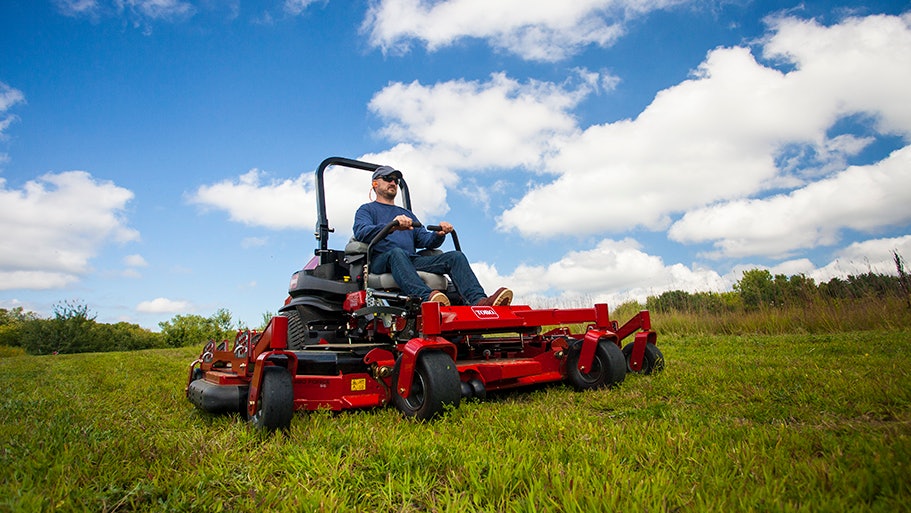 Toro fly mower hot sale