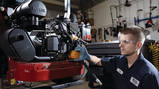 Maintenance Photo Engine 11545641