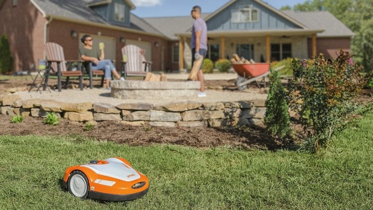 Could Robotic Landscaping Pros? | Green Industry Pros