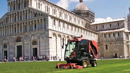 Sunshine Building Grass Tourists 90972