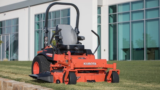 Completely designed and manufactured in the United States, the heavy-duty, commercial grade Kubota Z700 Series is built with features that reaffirm Kubota’s reputation.
