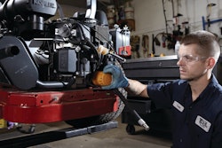 Maintenance Photo Engine 11545641 5dfd4549c1209