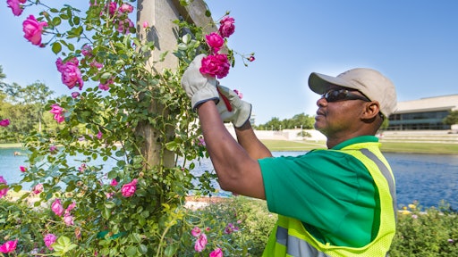 Ssc Services+texas A&m Grounds Team 2