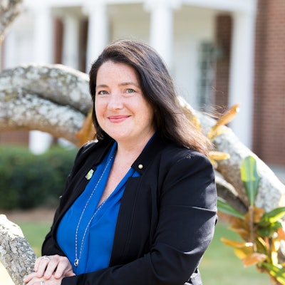 Lanie Riner Headshot 2020