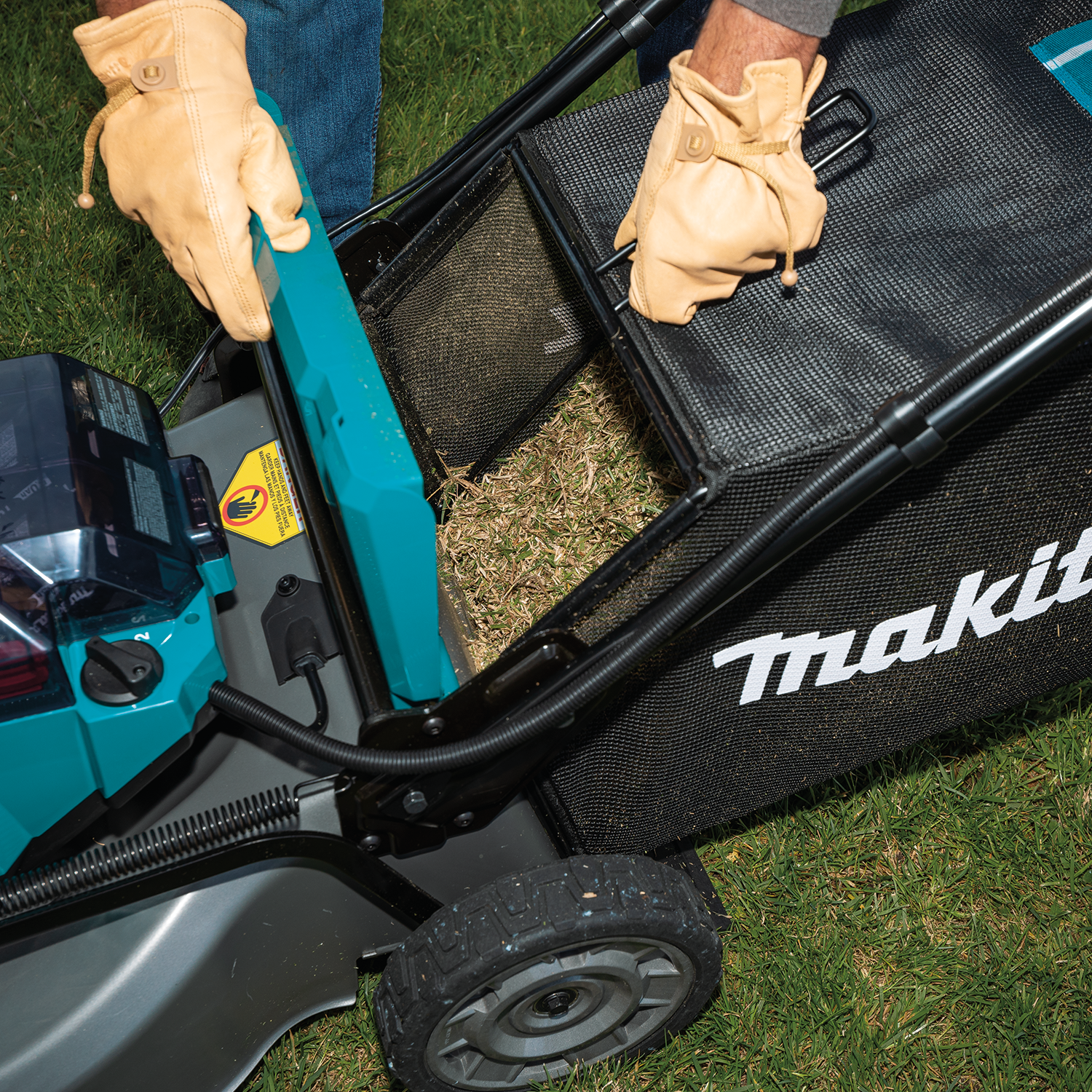 LXT Cordless Lawn Mowers 