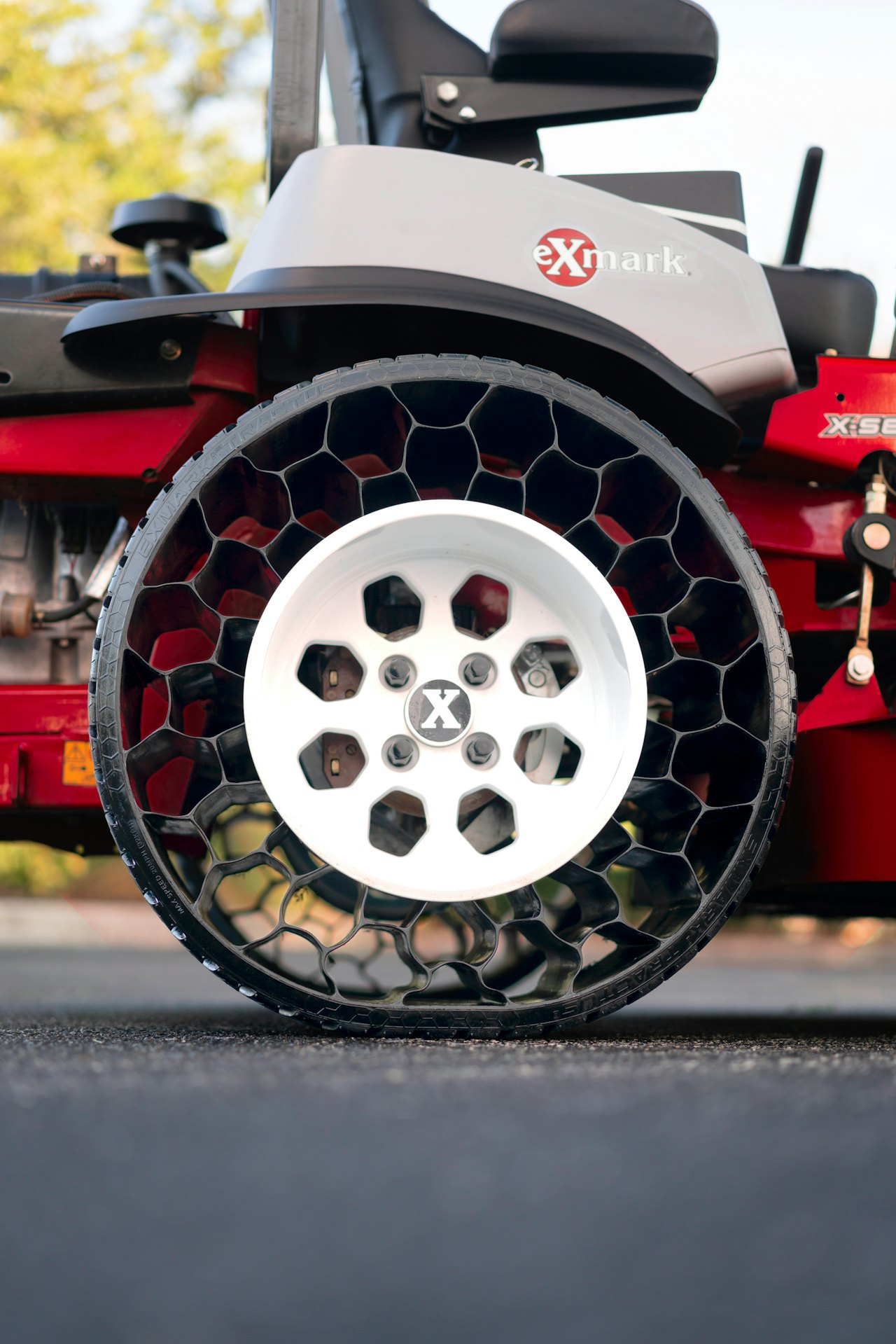 Exmark Celebrating Lazer Z 25th Anniversary with new models in