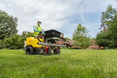 Z Turf Equipmet Z Spray Max In Use 2