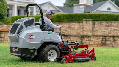 Exmark21 Lz Diesel96 In Use 4