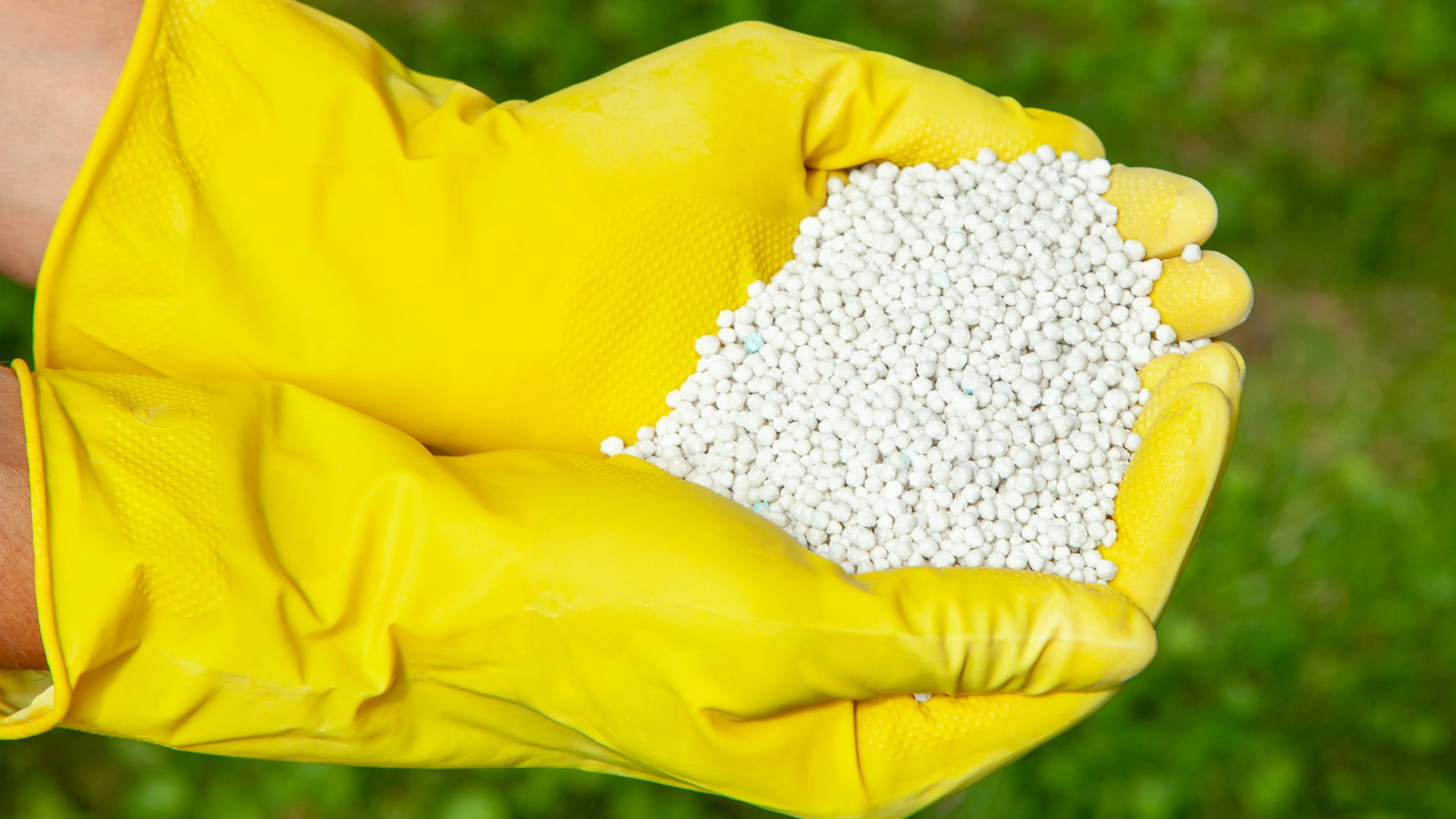 Lawn online care chemicals