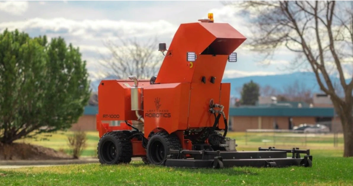 Toro Robotics Toro Acquires Left Hand Robotics | Green Industry Pros