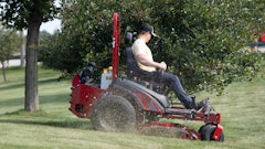 For commercial landscapers, whose engines run for hours at a relatively steady speed, the opportunity to benefit from the potential 25 percent fuel savings with an EFI engine, quickly becomes apparent.