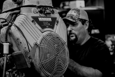 Vanguard Gator Tail Lifestyle2 Updated 1 6070806f378b5