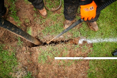 When choosing the right equipment to rent for your jobsite, it’s important to consider the nature of your project. Does your project require versatility, or would a single-purpose machine get the job done?