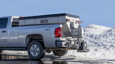 IceStriker 2000-3300 SSA/SSC stainless-steel salt spreaders