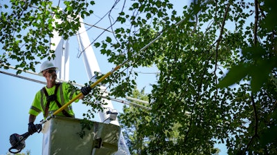 Husqvarna will highlight the launch of its latest innovation, the 525DEPS MADSAW, the first dielectric gas-powered pole saw tested to meet the OSHA standard for electric power generation, transmission, and distribution.