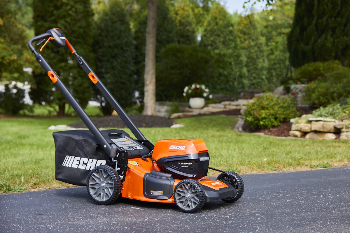 ECHO DLM2100SP SelfPropelled 31 Lawn Mower From ECHO Inc. Green