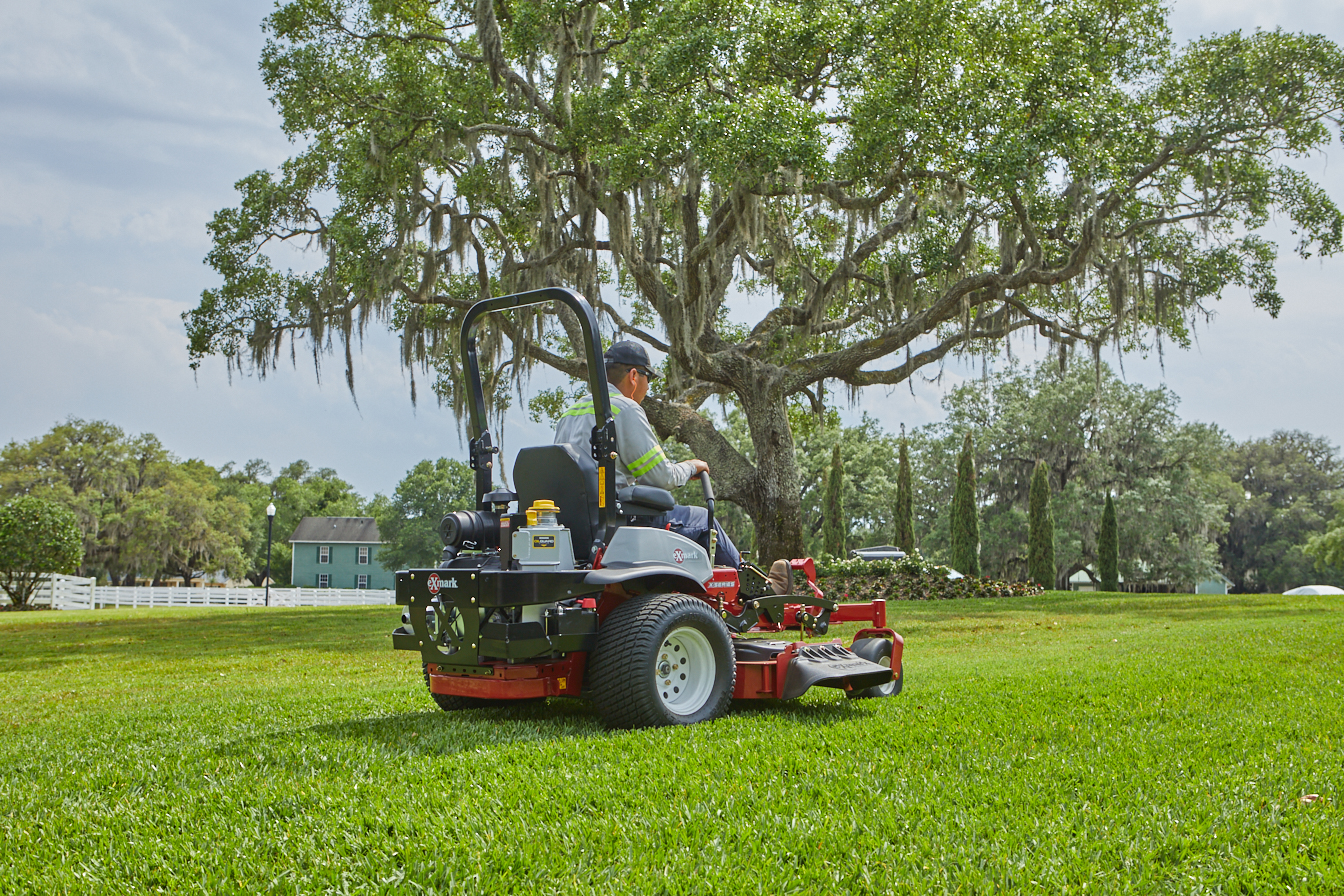 T Exs Exmark Lazer Z X - Series with Oil Guard From: Exmark Mfg. Co. Inc