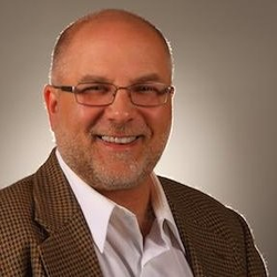 Rathmann Headshot 61e1f8af7b233 Headshot