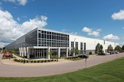 19850 S Diamond Lake Rd Rogers Mn Building Photo