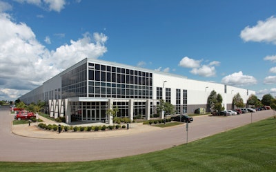19850 S Diamond Lake Rd Rogers Mn Building Photo