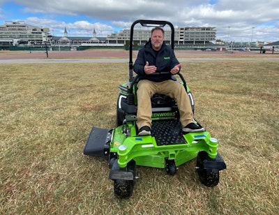 OptimusZ 60 24kWh Riding Mower | Greenworks Commercial