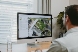 A person using SatMeasure