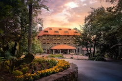 The Onmi Grove Park Inn.