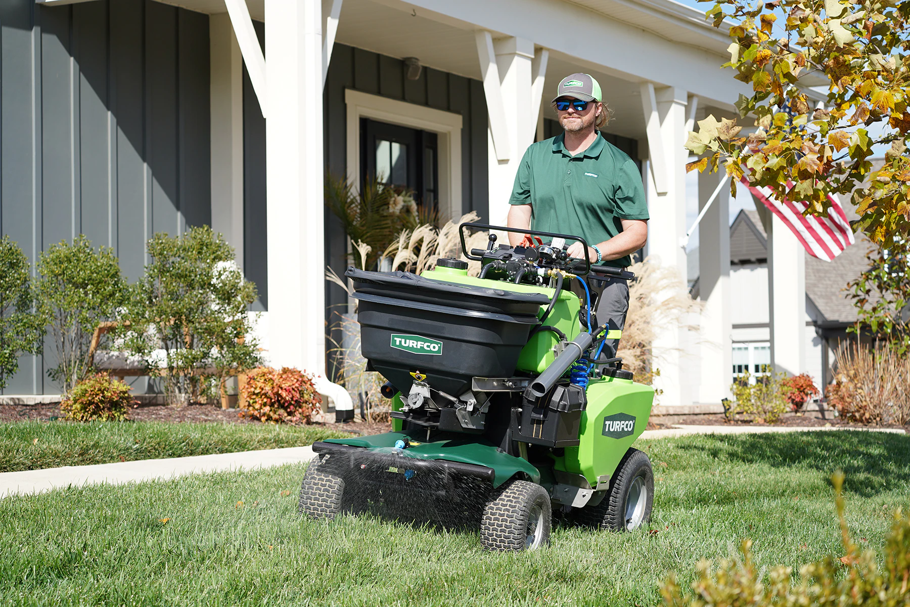 SAPEur UTILITY■TYPE-3 ダストカーキ Turfco Adds T3200 Spreader-Sprayer From: Turfco Manufacturing