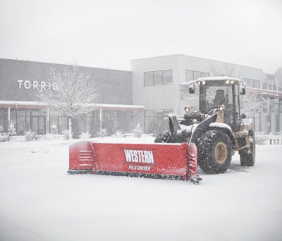 Western Pile Driver Xl Hydraulic Wing Pusher Plow