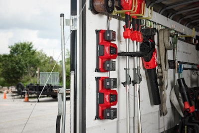 M18 Dual Bay Simultaneous Super Charger w/ Four-Point Mounting