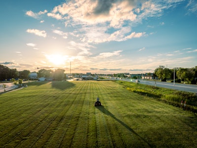 Gravely Pro Stance Ultra My25 Dji 0651