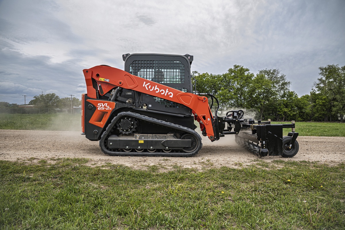 Kubota Launches New Equipment at Equip Exposition 2025 | Green