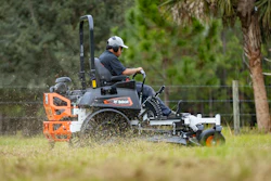 Engineered for high-demand commercial work, the Bobcat ZT7000 zero-turn mower pairs a heavy-duty drive system, advanced cutting technology with engine options suited for long lawn-mowing days.